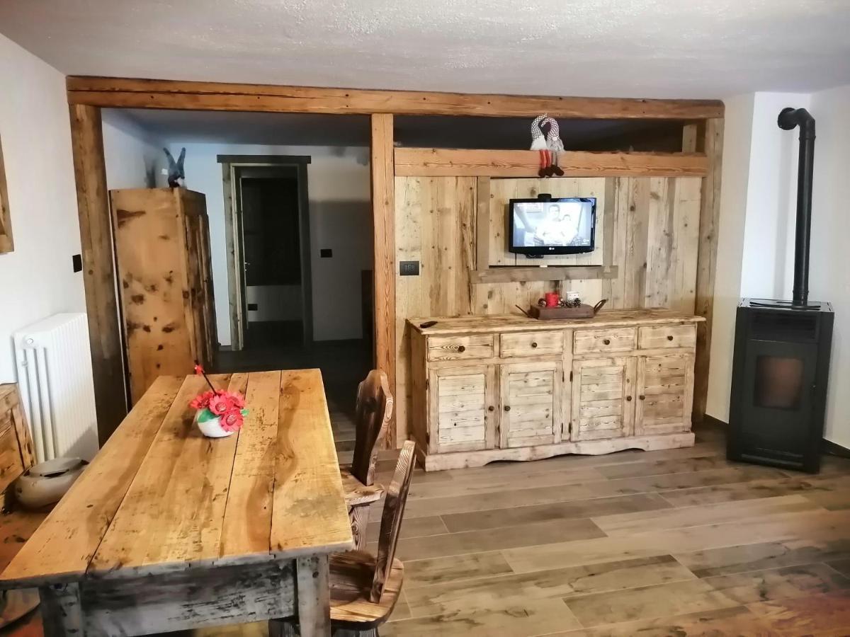 Maison Perriail Vda Gressan N 0029 Eksteriør billede