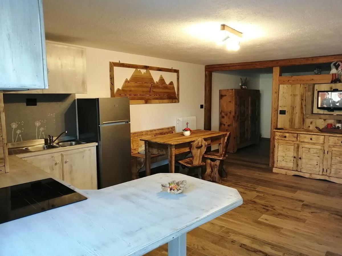 Maison Perriail Vda Gressan N 0029 Eksteriør billede