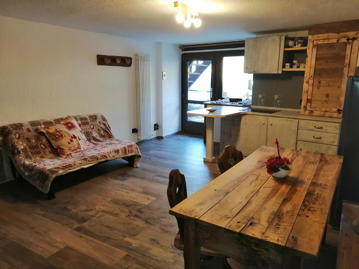 Maison Perriail Vda Gressan N 0029 Eksteriør billede