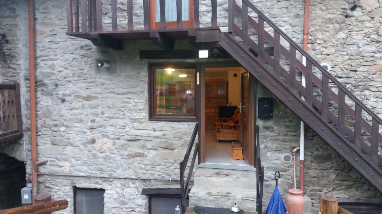 Maison Perriail Vda Gressan N 0029 Eksteriør billede