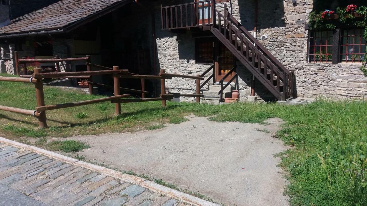 Maison Perriail Vda Gressan N 0029 Eksteriør billede